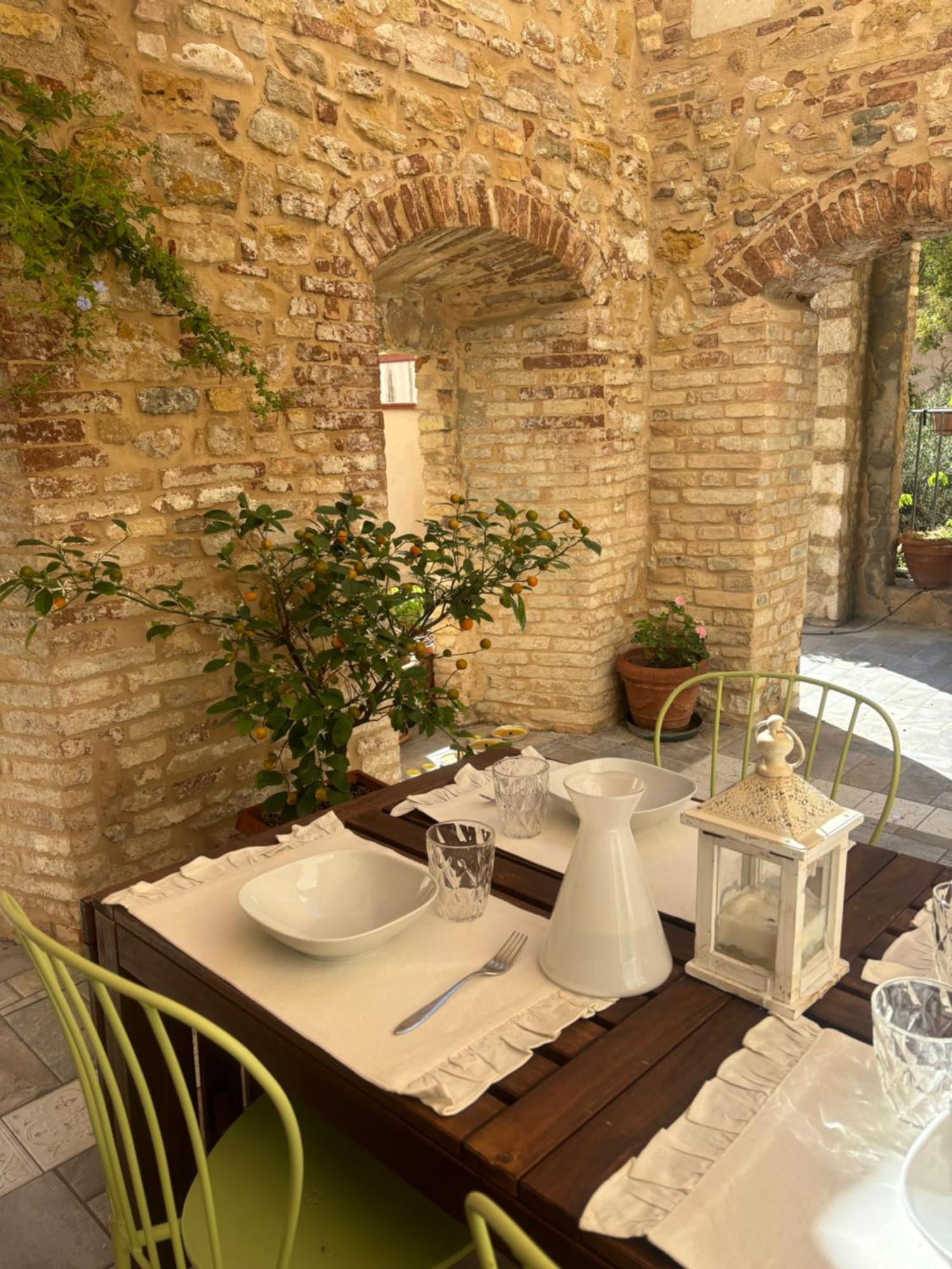 Domus Mirabilis Homestay Ancona Eksteriør billede