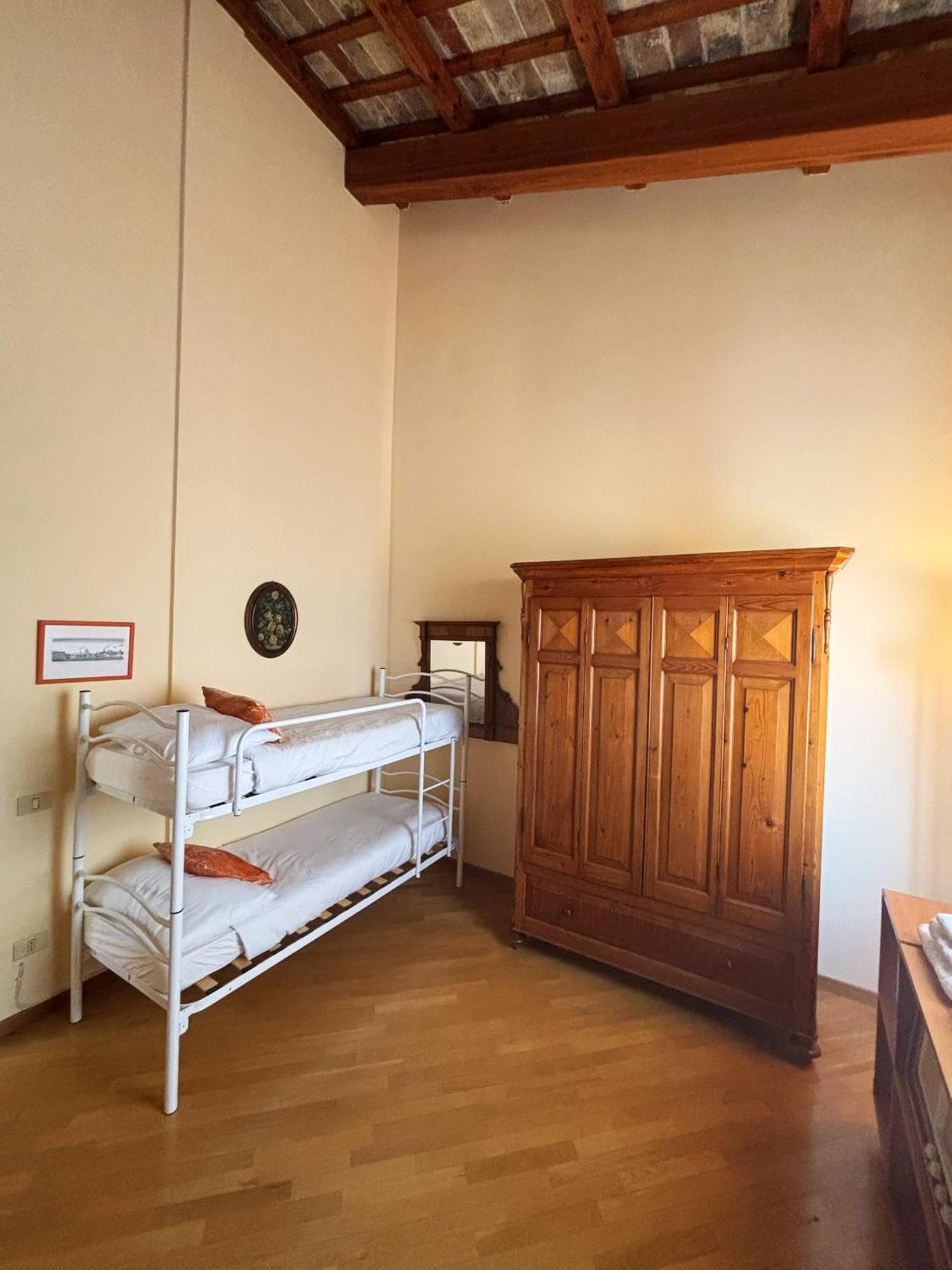 Domus Mirabilis Homestay Ancona Eksteriør billede