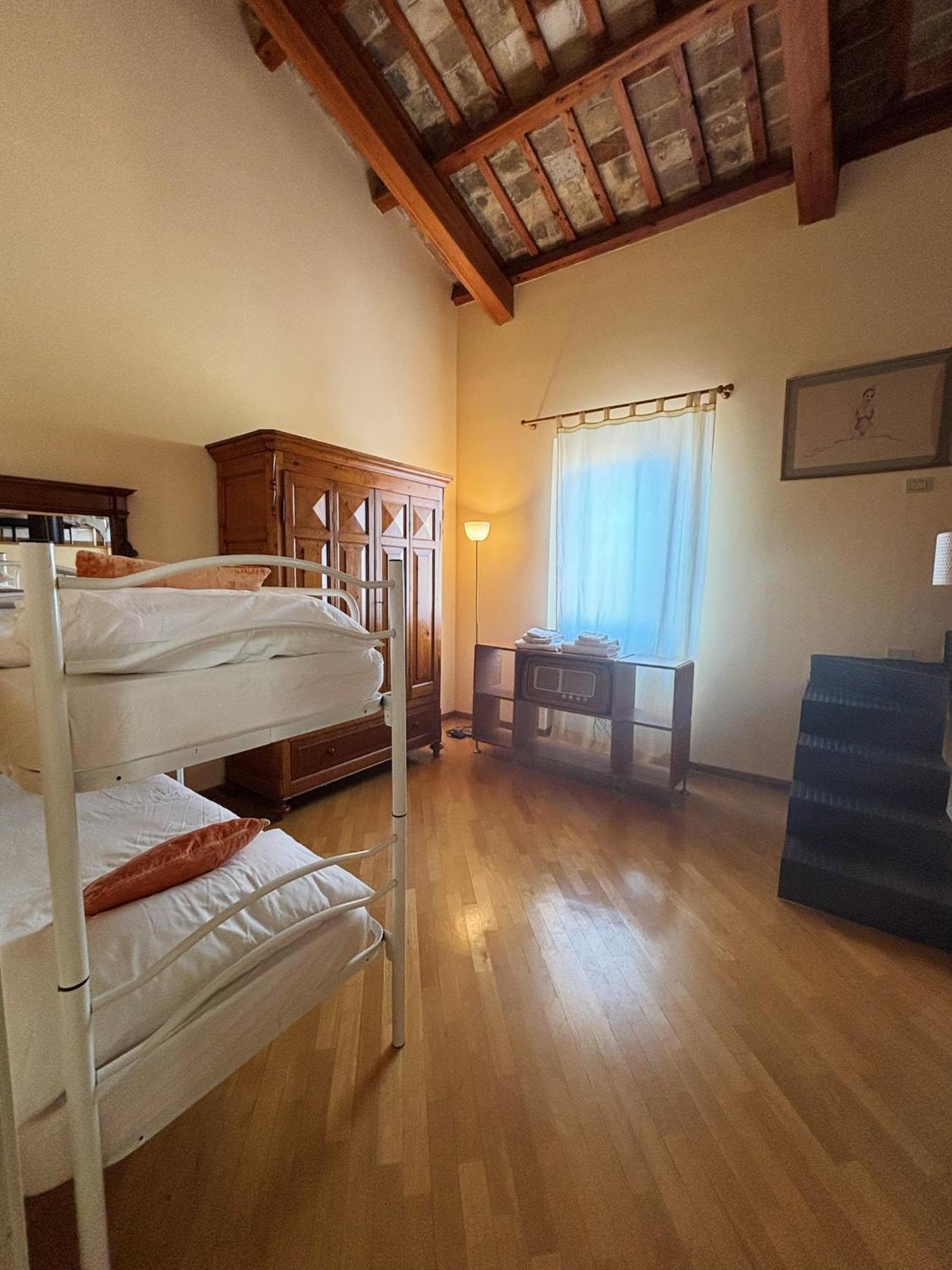 Domus Mirabilis Homestay Ancona Eksteriør billede
