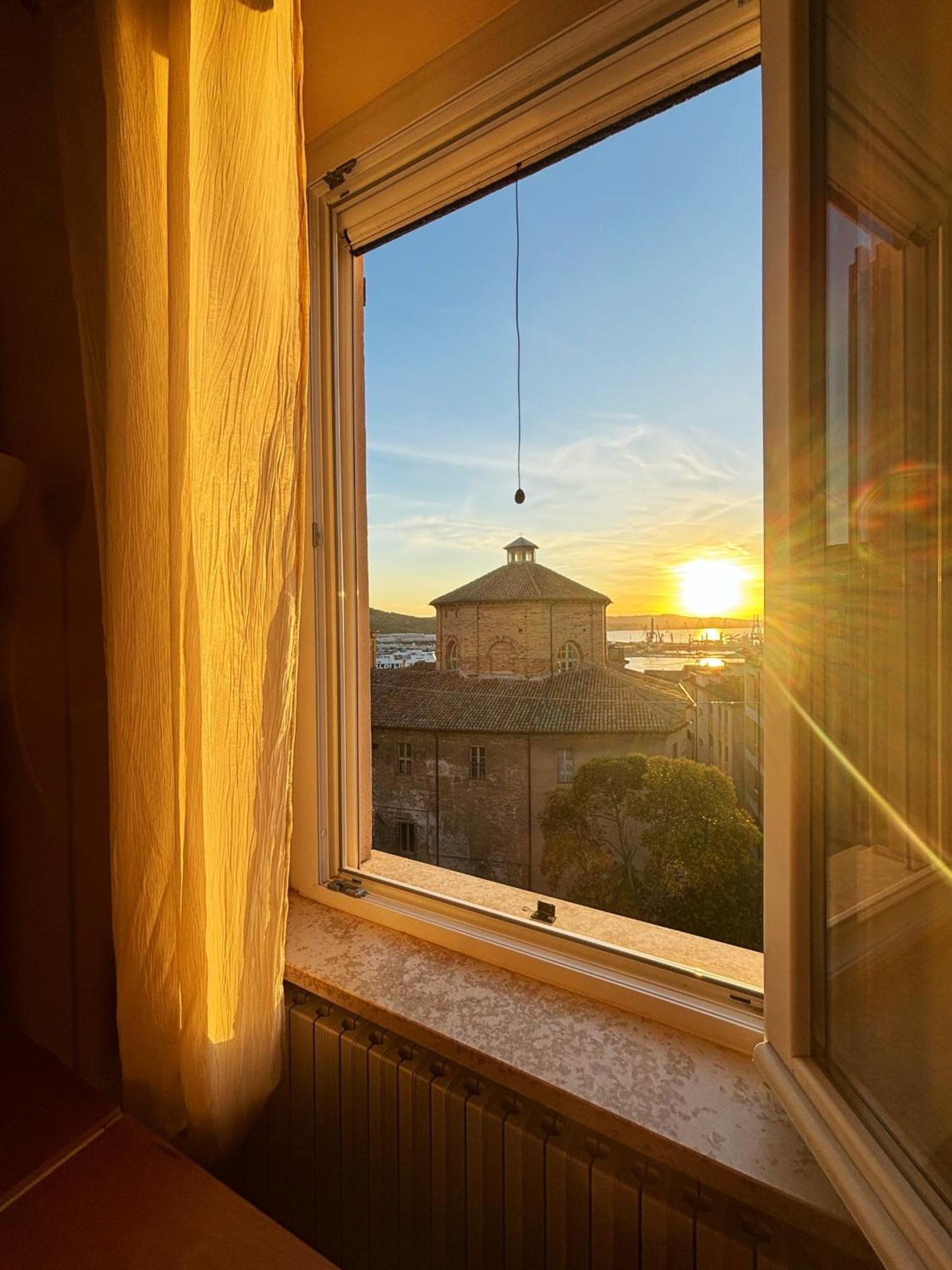 Domus Mirabilis Homestay Ancona Eksteriør billede